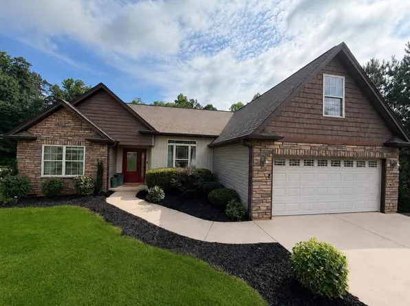 449 Abberly Ln, Boiling Springs, SC 29316