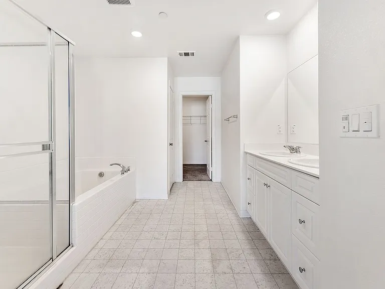 14055 Ruby Ln — Photo 19