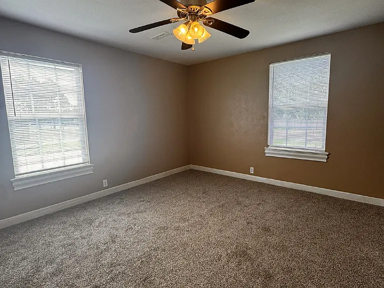 3009 W Olive St — Photo 15
