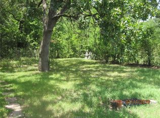 5702 Leonard Rd, Bryan, TX 77807