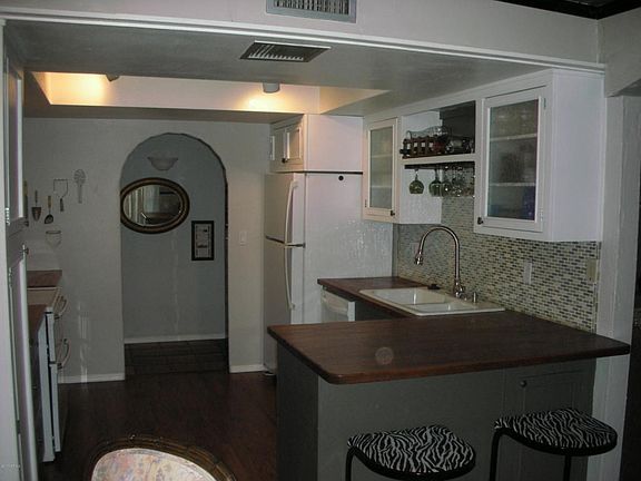 4th image of 3954 W North Aire Ave