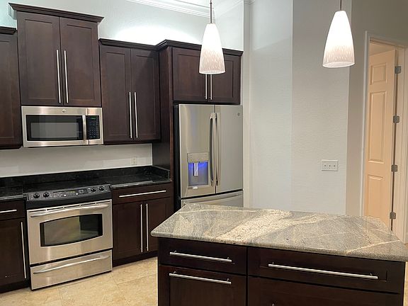 4th image of 1856 NW 34th St #1