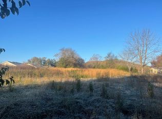 930 N Spring St, Livingston, TN 38570