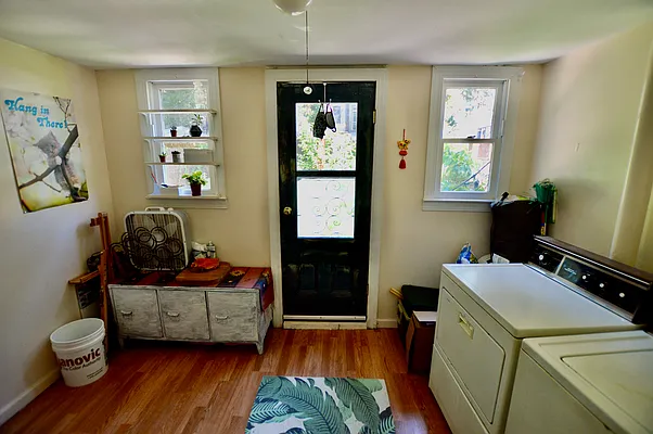 Rented by Owner | media 31