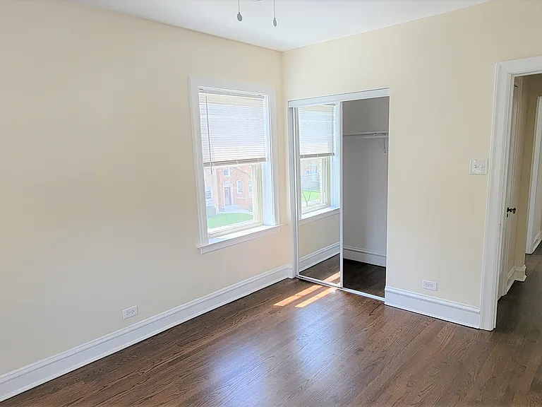 5230 N Rockwell St #2 — Photo 12