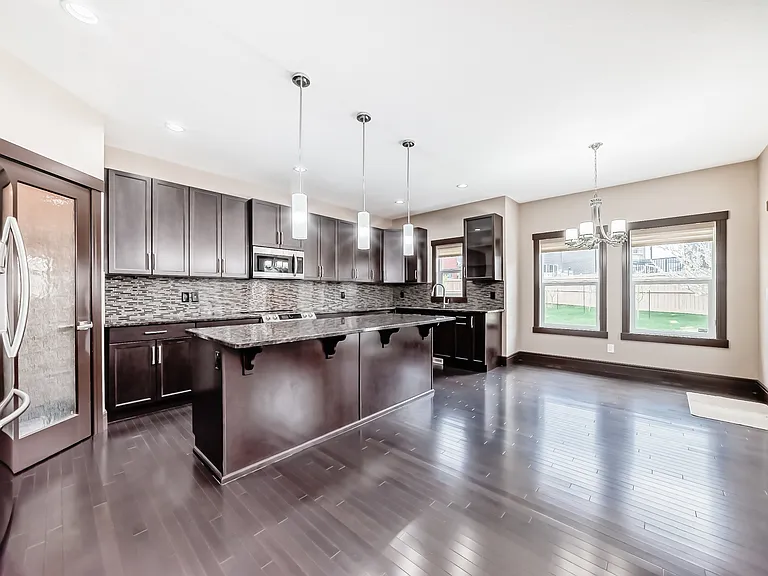 3015 Winspear Cmn SW — Photo 8