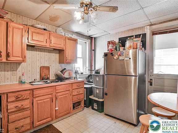 5th image of 1227 W Chew St