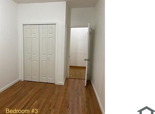 14668 Huxley St, Rosedale, NY 11422