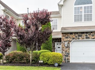 19 Thistledown St, Tinton Falls, NJ