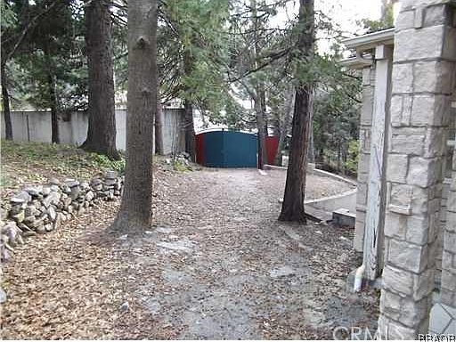 3rd image of 333 Emerald Way