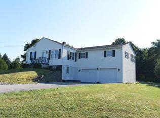 2196 Congress Lake Rd, Mogadore, OH 44260