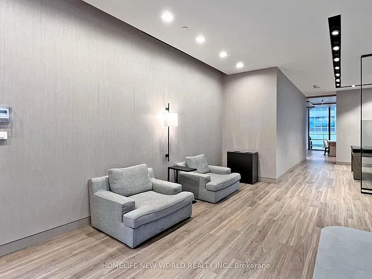 25 Richmond St E #320 — Photo 27