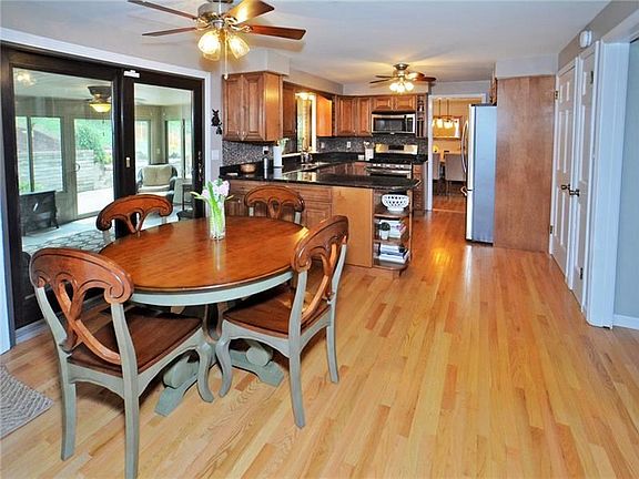 2nd image of 3455 Burnett Dr