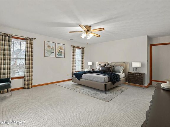 5th image of 524 Warrick Rd