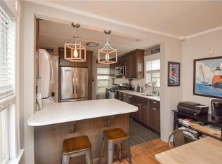 16 Vaughan Ave #2, Newport, RI 02840
