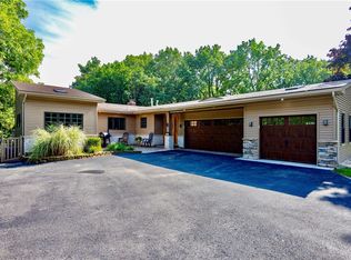 241 Inspiration Point Rd, Webster, NY 14580