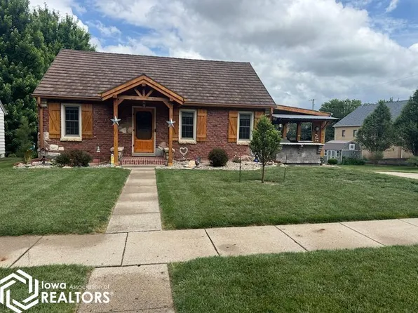 1710 N Adams St, Carroll, IA 51401