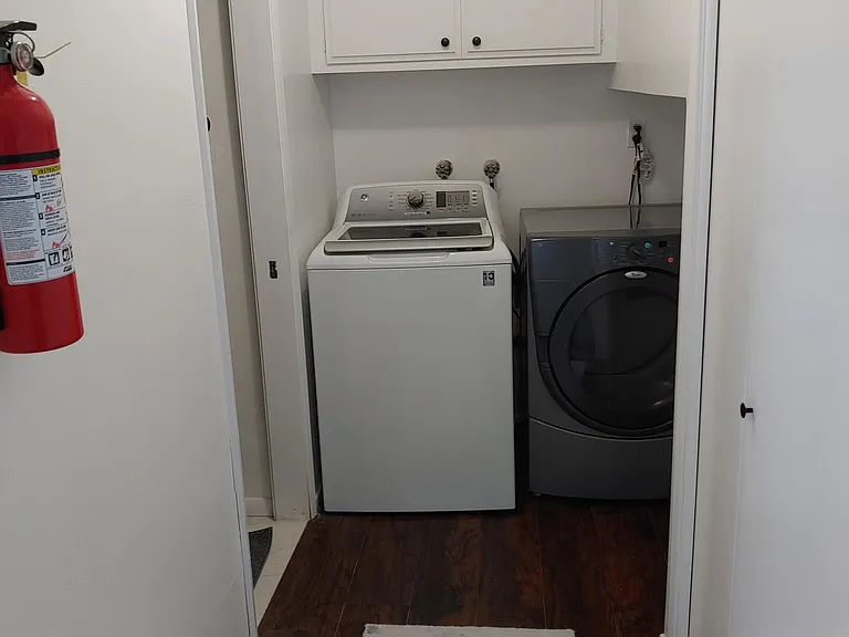 Sequoia Dr — Photo 16