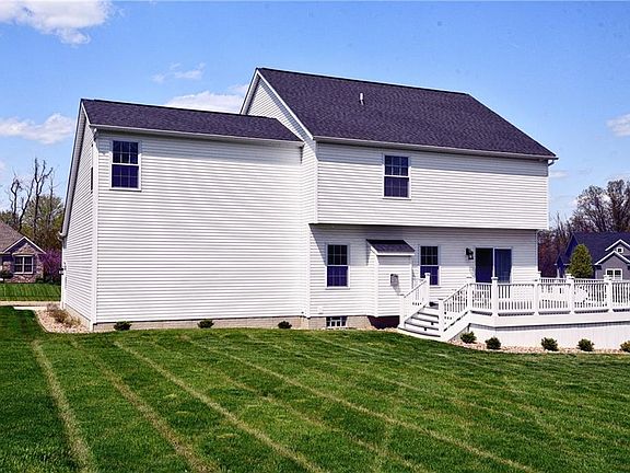 4th image of 1744 Honeychuck Ln