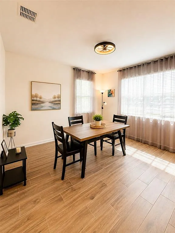 3 bed, 2.5 bath, 1755 sqft, $2,490 — Photo 4