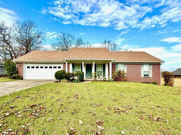 67 Emerald Dr, Maumelle, AR 72113
