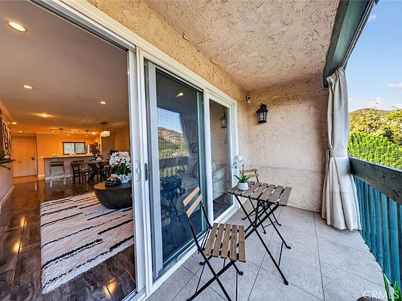 3rd image of 2940 N Verdugo Rd Unit 322