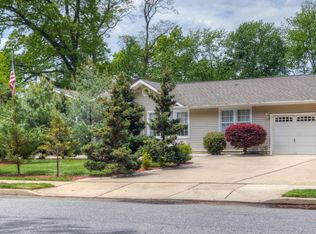 472 Union Hill Rd, Englishtown, NJ 07726