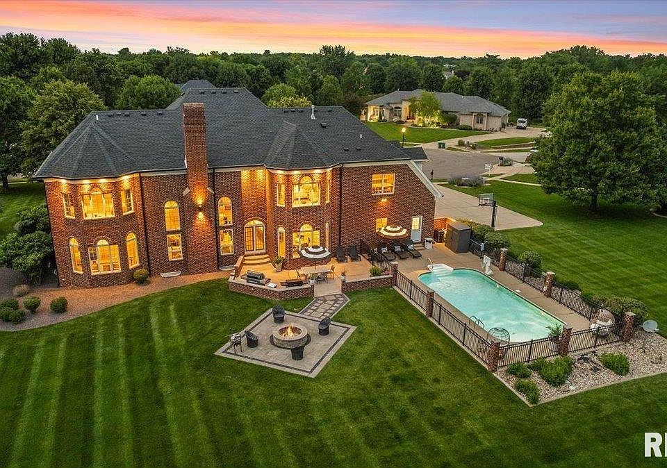 1st image of 3404 Embassy Dr