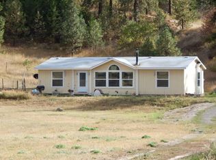 6747 Springdale Hunters Rd, Hunters, WA 99137