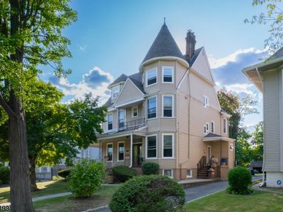 195 Glenwood Ave, East Orange, NJ, 07017