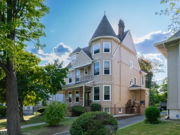 195 Glenwood Ave, East Orange City, NJ 07017