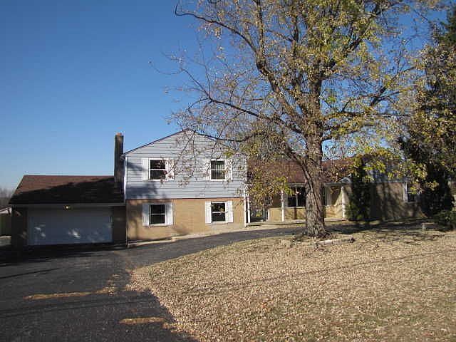 1st image of 8577 Crestway Dr