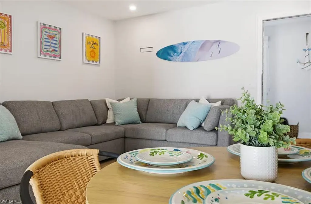 2 bed, 1.0 bath, 650 sqft, $4,500 — Photo 1