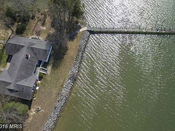 2nd image of 391 Edgewater Ln