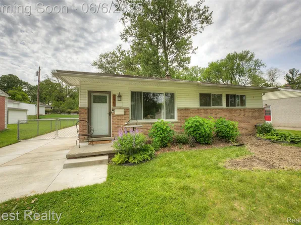 22705 Power Rd, Farmington, MI 48336