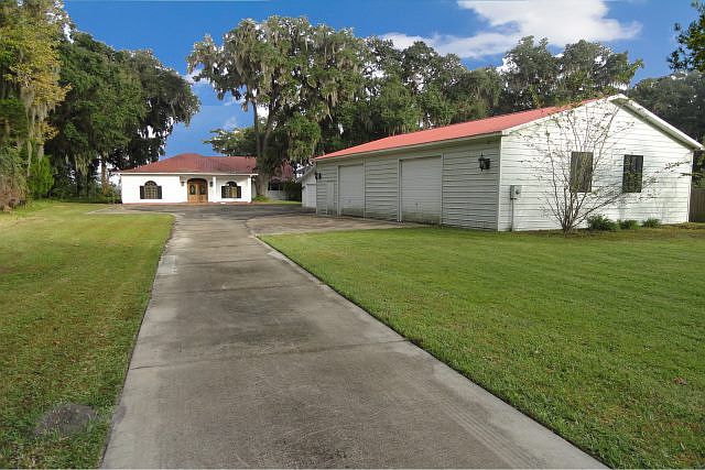 1st image of 210 Saint Johns Dr