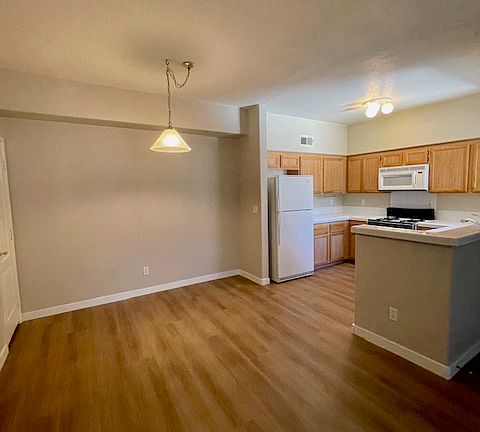 4th image of 7701 Himalayas Ave Unit 101