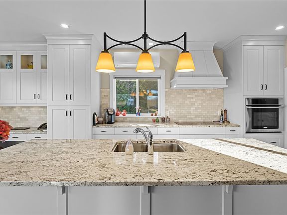 5th image of 2580 Ingram Rd E