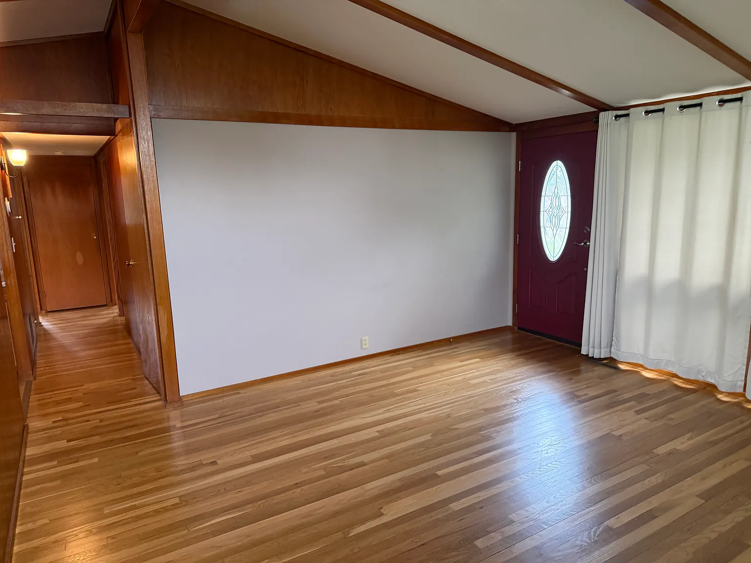 3 bed, 1284 sqft, $1,750 — Photo 4