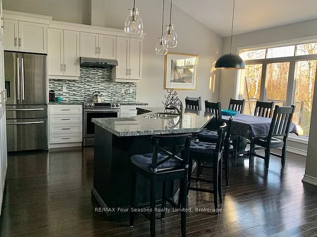 12 Robbie Way — Photo 17