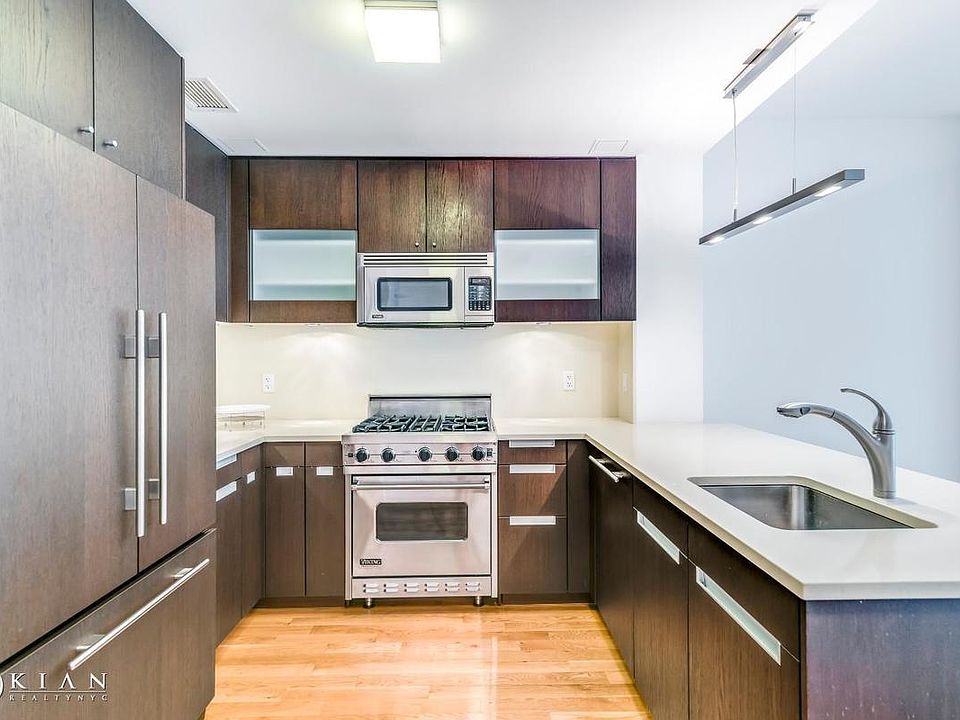1st image of 454 W 54th St APT 3Q