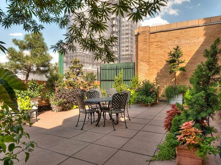 210 E 68th St #10-A — Photo 11
