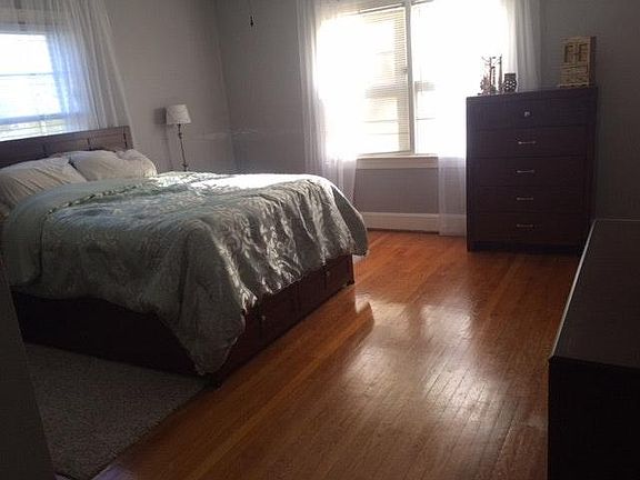 2nd image of 212 Glen Echo Dr #B