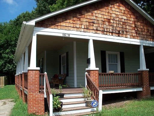 1st image of 1629 Hawthorne Ln