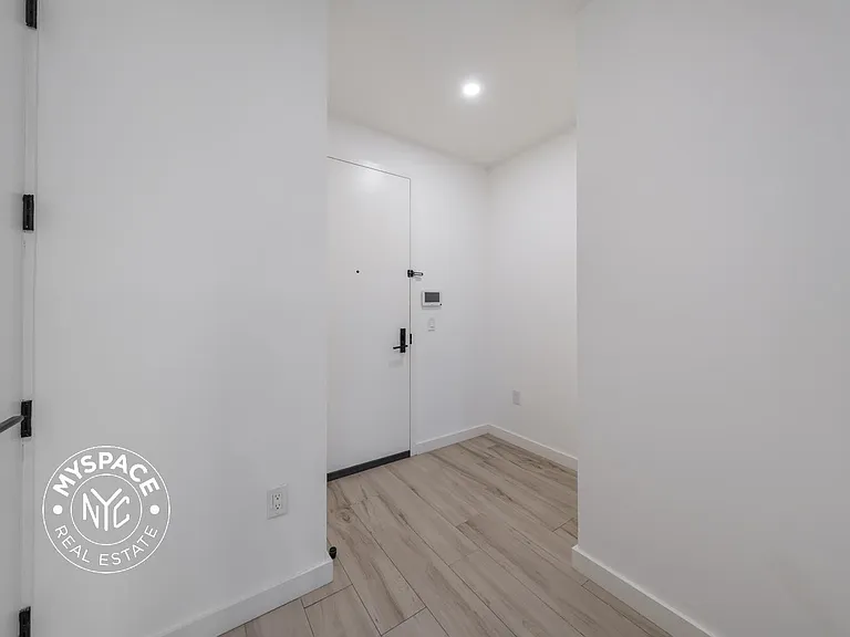 2718 Church Ave #409 — Photo 21