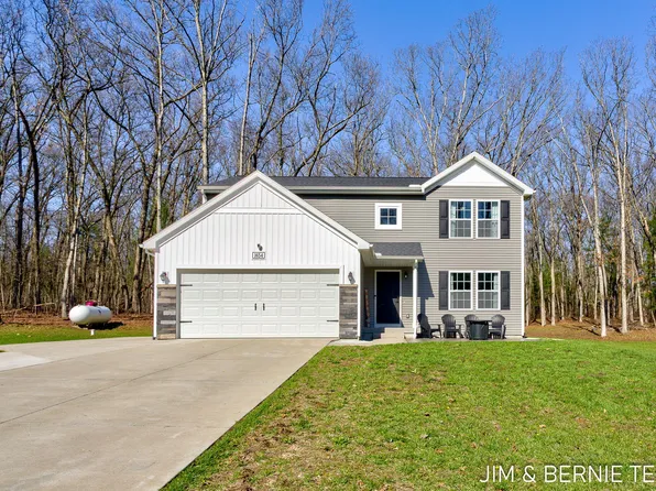 1654 Ryan Woods Ct, Allegan, MI 49010