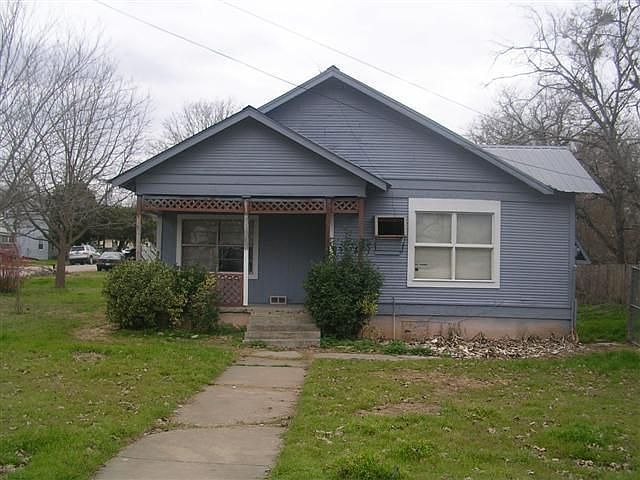 1st image of 706 Ave D