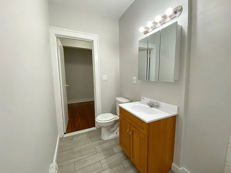 450 Barbour St — Photo 33