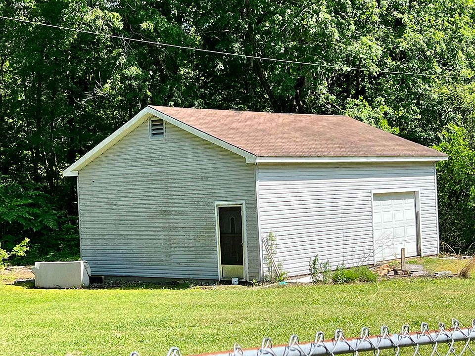 2nd image of 214 Ruby Richardson Dr