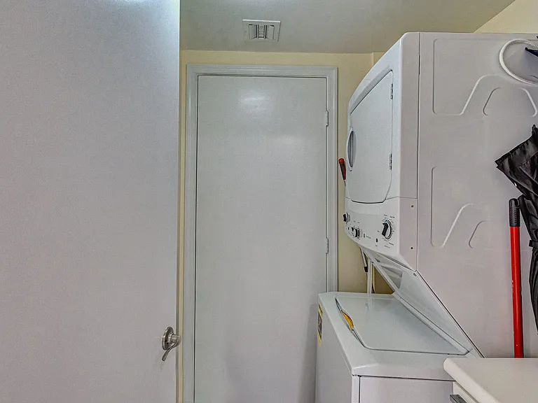 2640 Lake Shore Dr #2014 — Photo 46